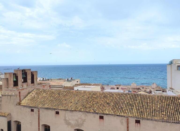 膳宿费 A Casuzza Sapurita