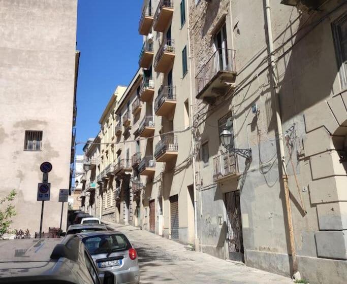 膳宿费 A Casuzza Sapurita