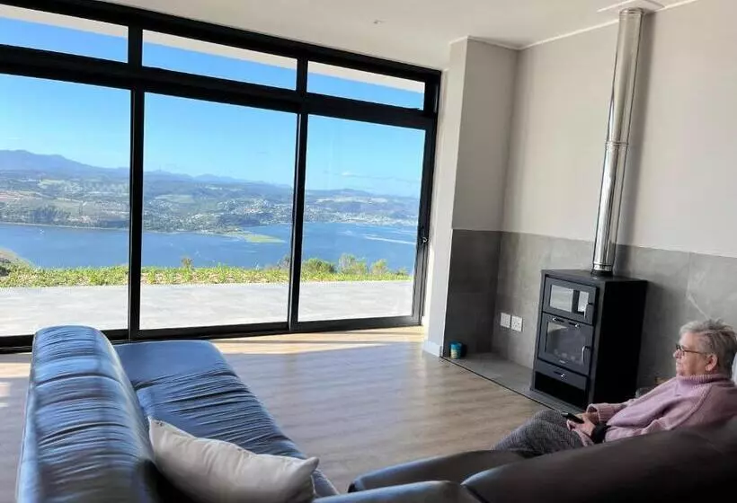 Majatalo Die Uitzicht Guesthouse   Knysna