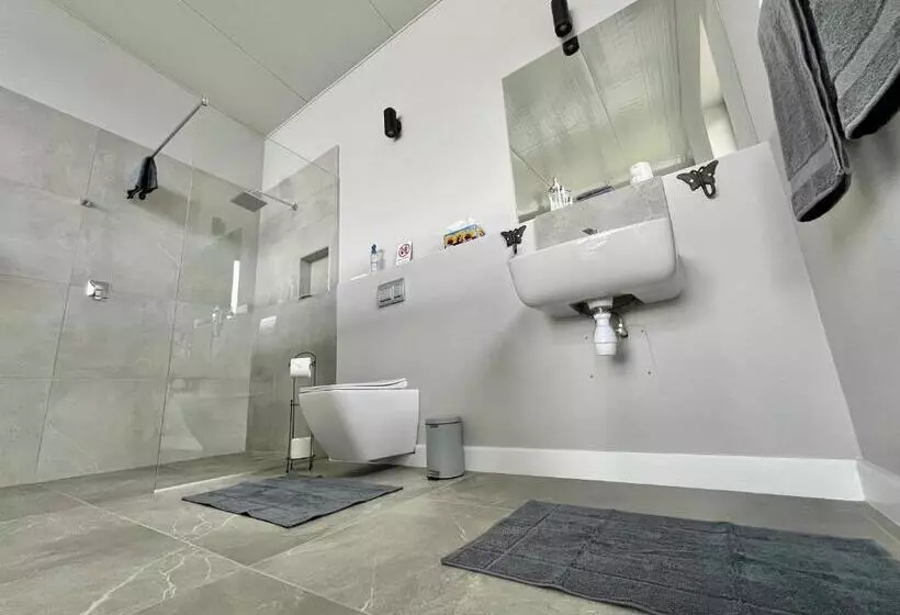 Majatalo Die Uitzicht Guesthouse   Knysna