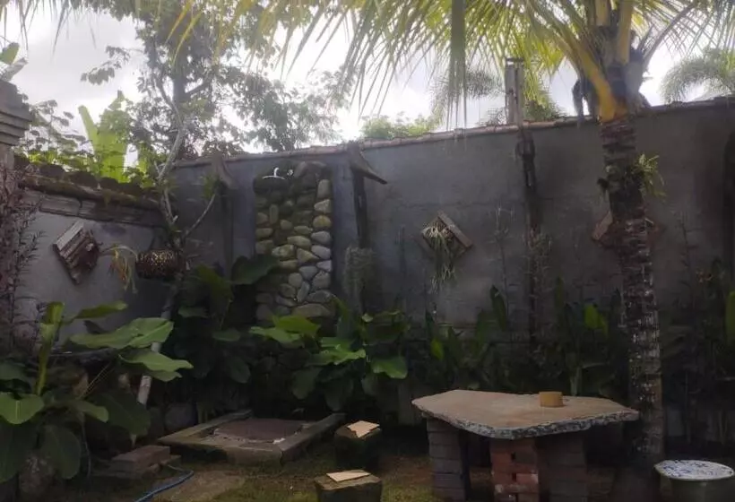 Majatalo Joglo Breeze Guesthouse And Villa