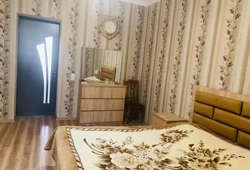 پانسیون Uplistsikhe Guest Paluma