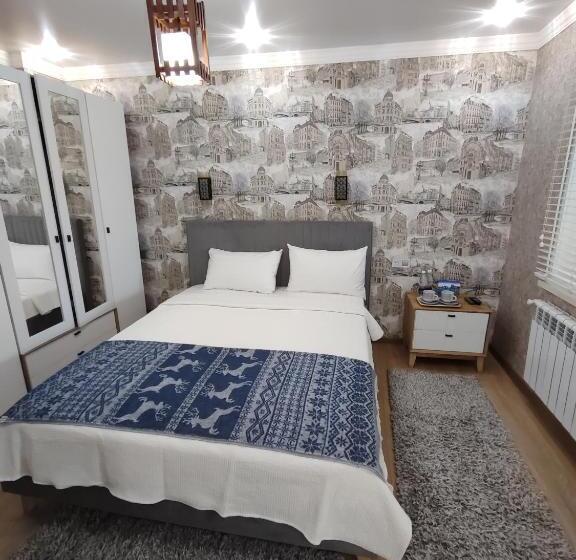 پانسیون The Oldman House