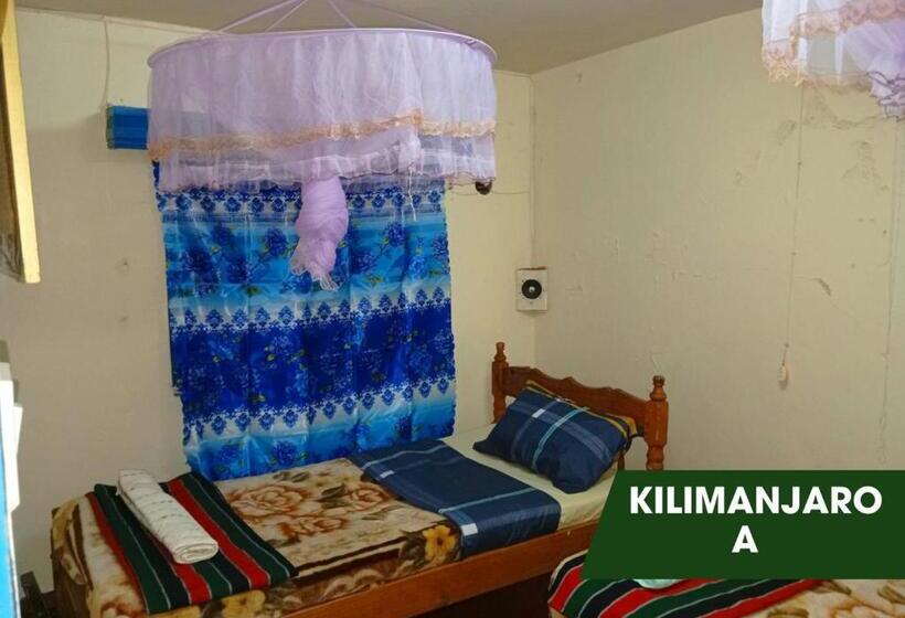 پانسیون Upperhill International Guest House