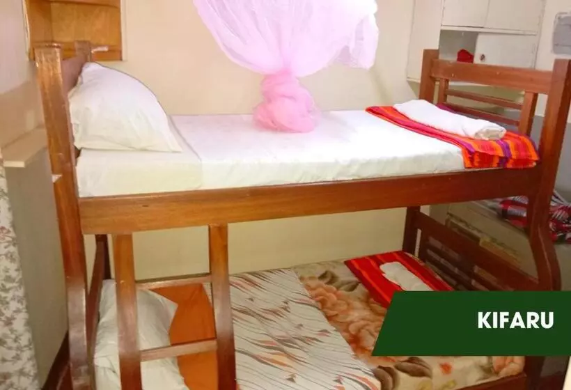 پانسیون Upperhill International Guest House