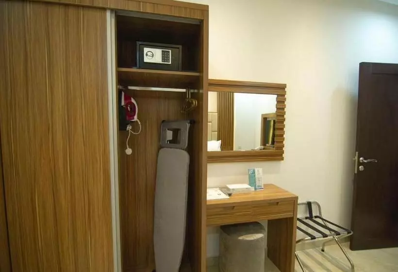 مقام المستقبل ريزيدنس للشقق المخدومه Maqam Residanc