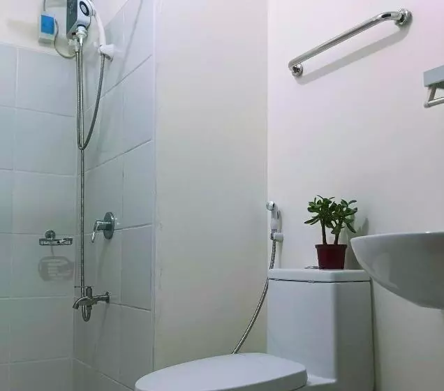 2br Pioneer Woodland Sm Light Boni Mandaluyong,metro Manila