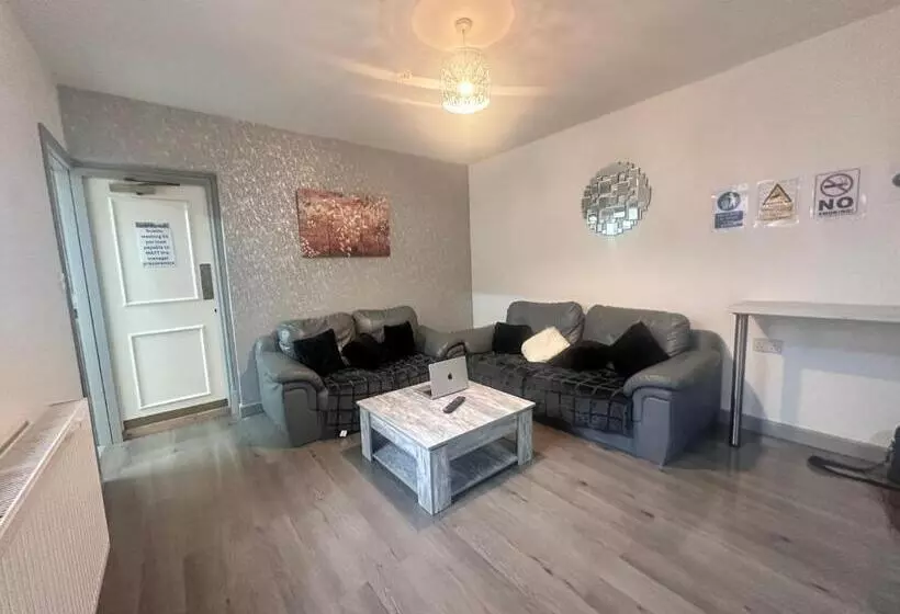 Adelphi Rooms Preston