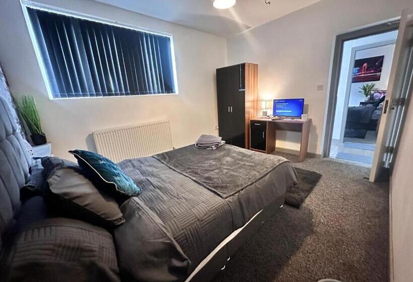 Adelphi Rooms Preston