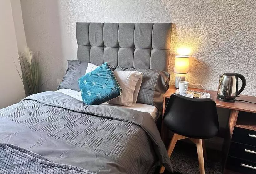 Adelphi Rooms Preston