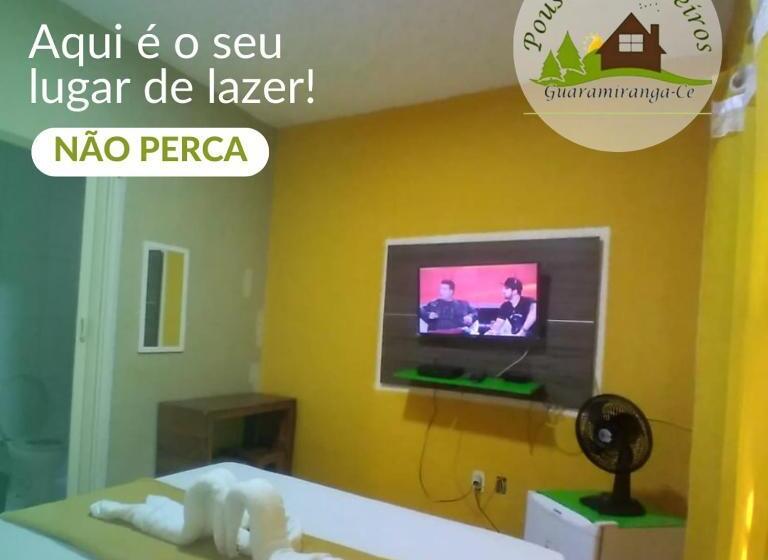 호스텔 Pousada Medeiros Guaramiranga