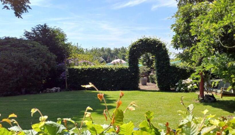 ベッドアンドブレックファースト Bed & Brood Morgenrood