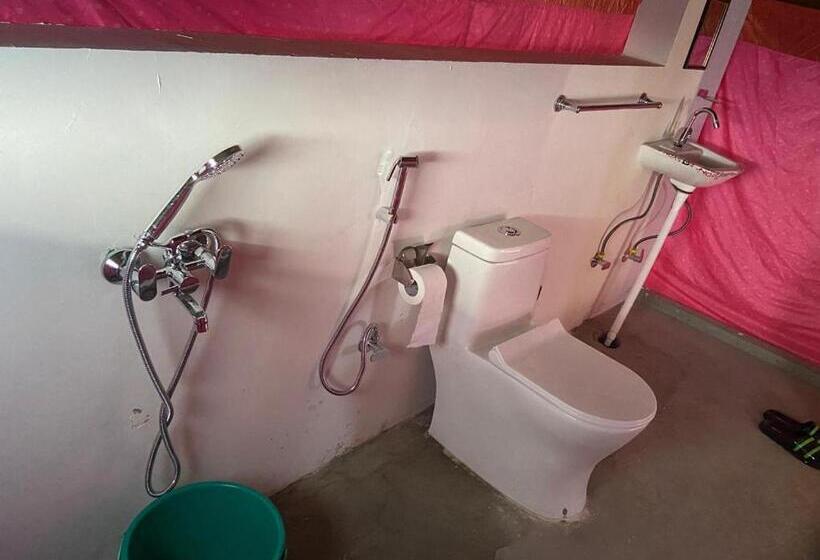 Bed and Breakfast Ladakh Mountian Escape Camp By Lexstays