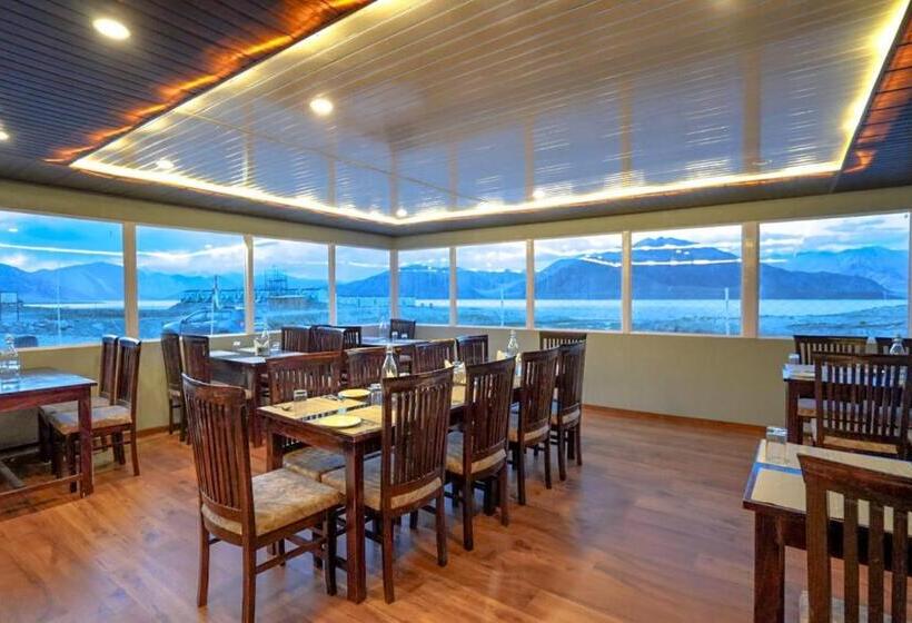 Bed and Breakfast Ladakh Mountian Escape Camp By Lexstays