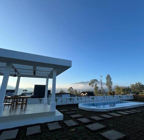 민박 Villa Montana