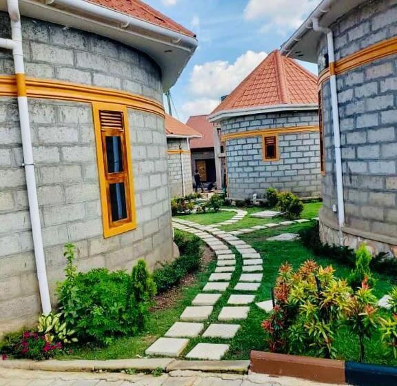 هتل Jomry Cottages