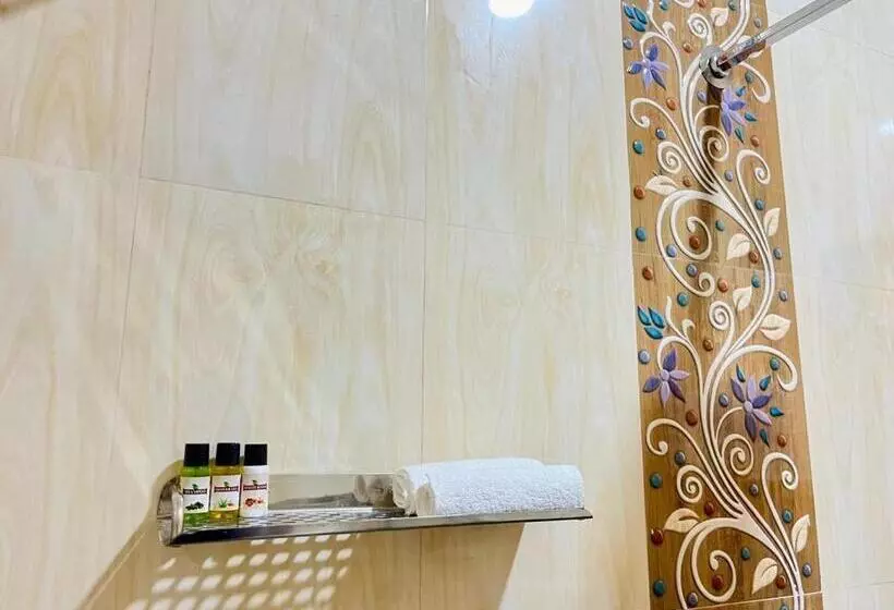 Hotelli Sterling Garden Beach