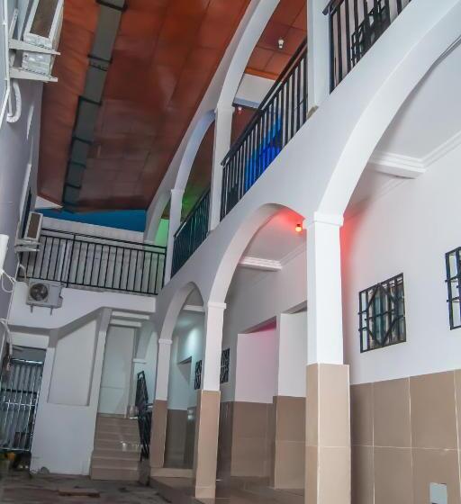 Le Panini Hôtel Auberge