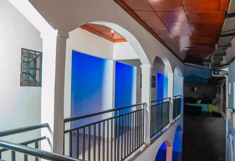 Le Panini Hôtel Auberge