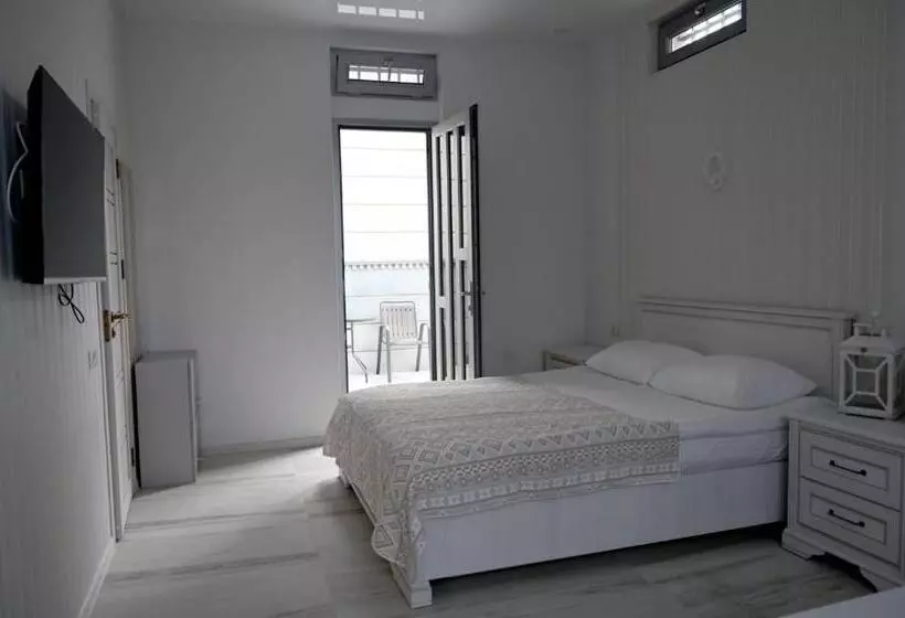 پانسیون Anar Guest House