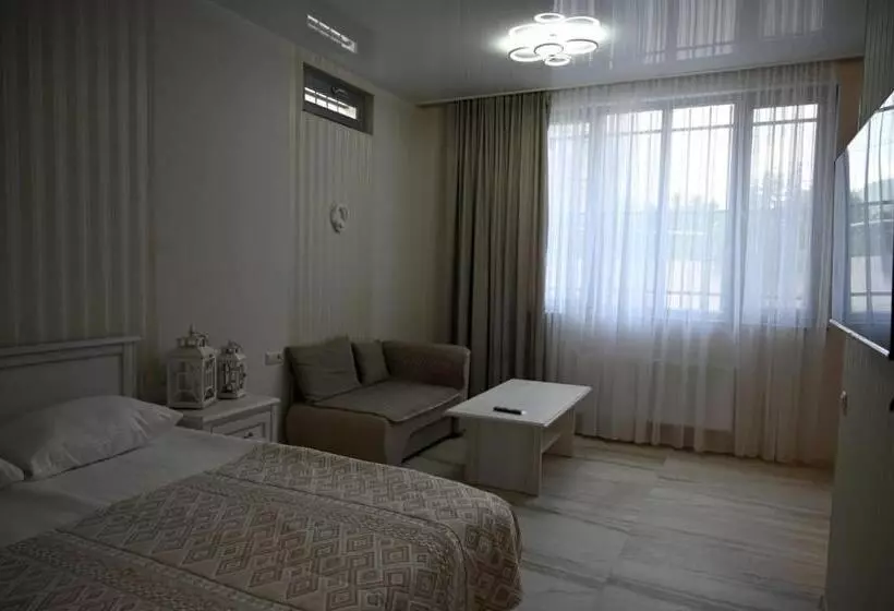 پانسیون Anar Guest House