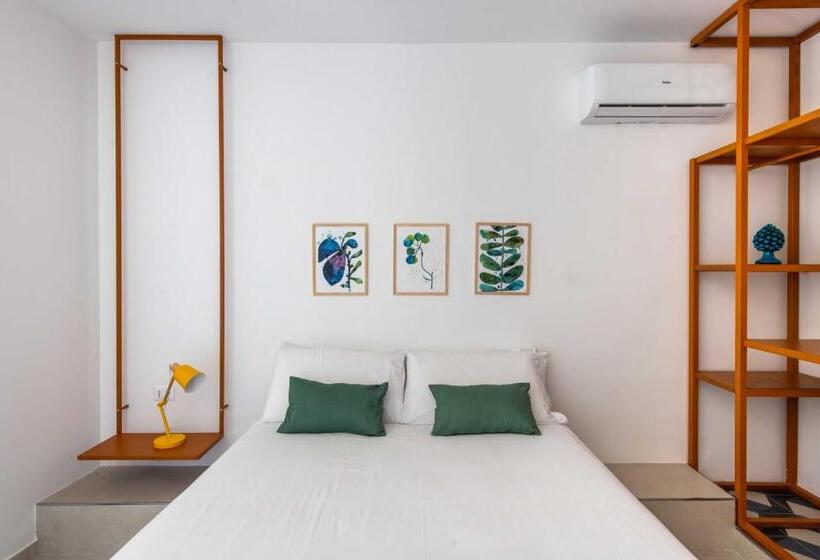 پانسیون Canceddi Rooms & Terrace