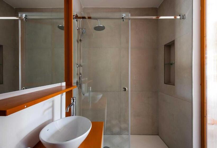 پانسیون Canceddi Rooms & Terrace