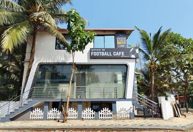 ペンション Sea Waves Inn