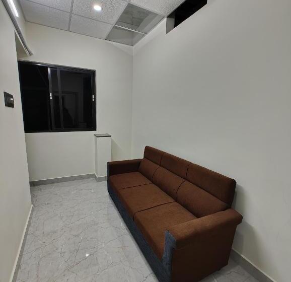 ペンション Sea Waves Inn