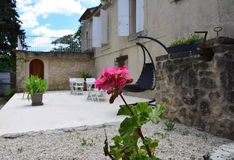 تختخواب و صبحانه La Chambre Des Amis Au Moulin Des Gypses