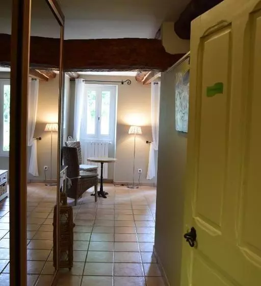 تختخواب و صبحانه La Chambre Des Amis Au Moulin Des Gypses