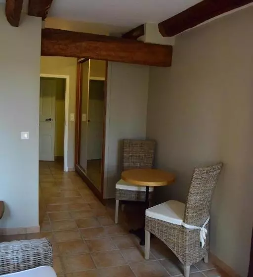 تختخواب و صبحانه La Chambre Des Amis Au Moulin Des Gypses