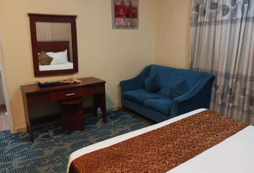 Hotel السارية