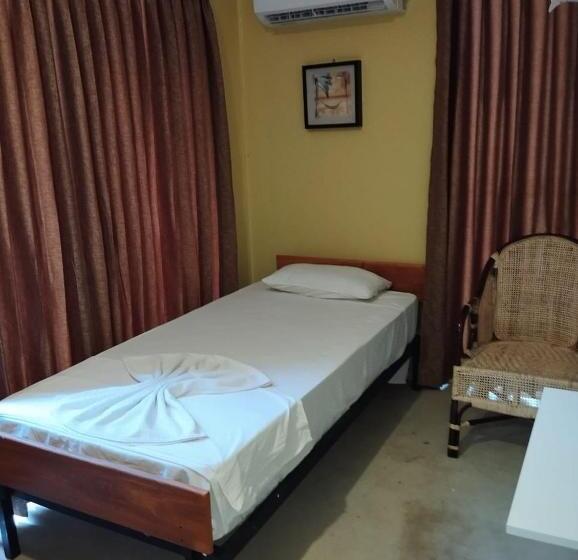 מלון כמוסות Poseidon S Bounty Rest