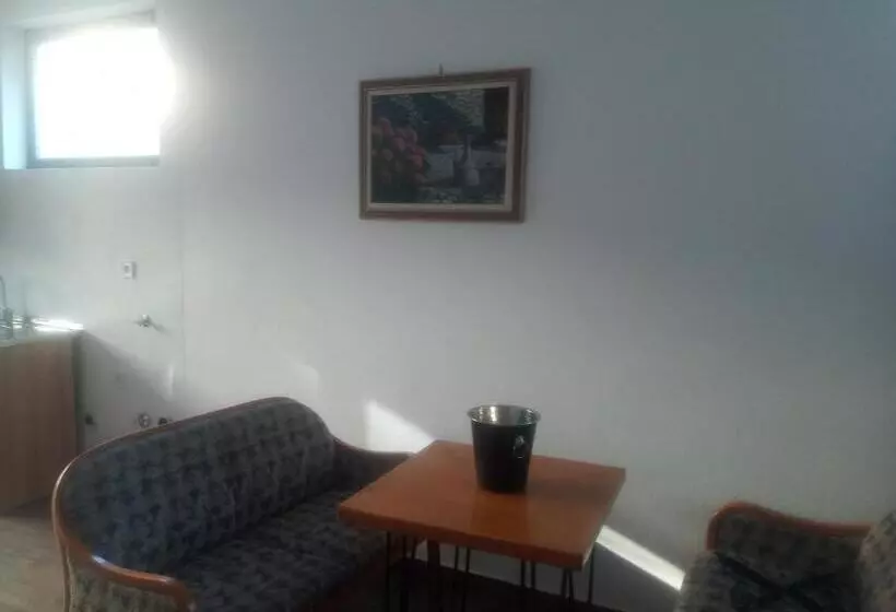 پانسیون Apartman 1