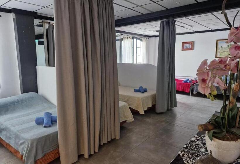 پانسیون Chill 12 Guest House