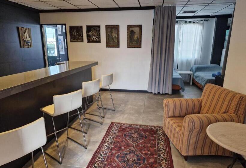 پانسیون Chill 12 Guest House