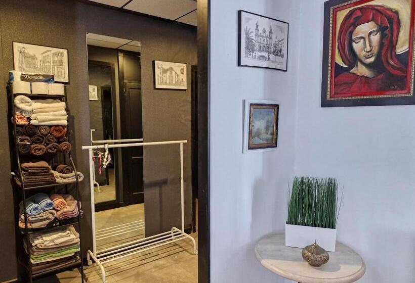 پانسیون Chill 12 Guest House