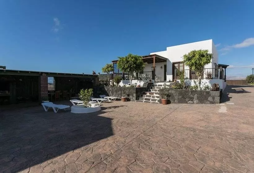 تختخواب و صبحانه Villa El Jable Lanzarote