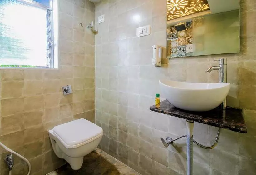 Fabhotel Blue Bell Residency Thane East