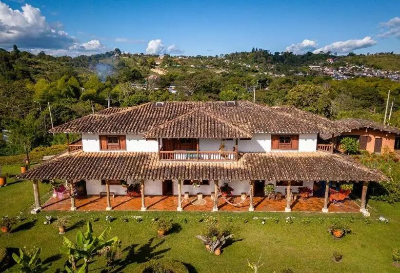 ホテル Estorake San Agustin Huila
