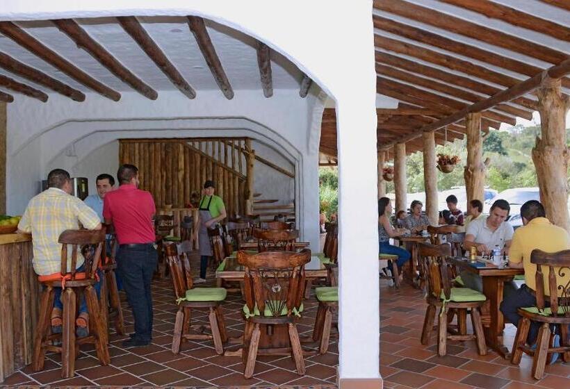 ホテル Estorake San Agustin Huila