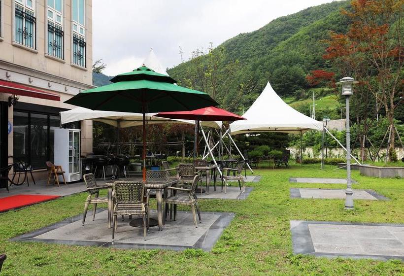 בית מלון כפרי Maple