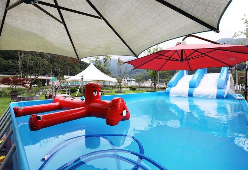 בית מלון כפרי Maple