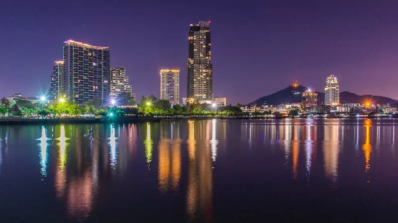 Oakwood Hotel & Residence Sriracha