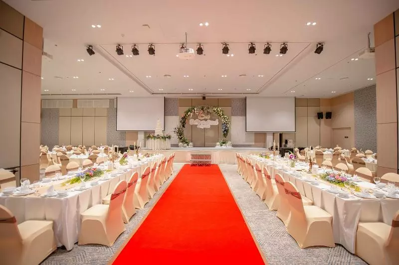 Oakwood Hotel & Residence Sriracha