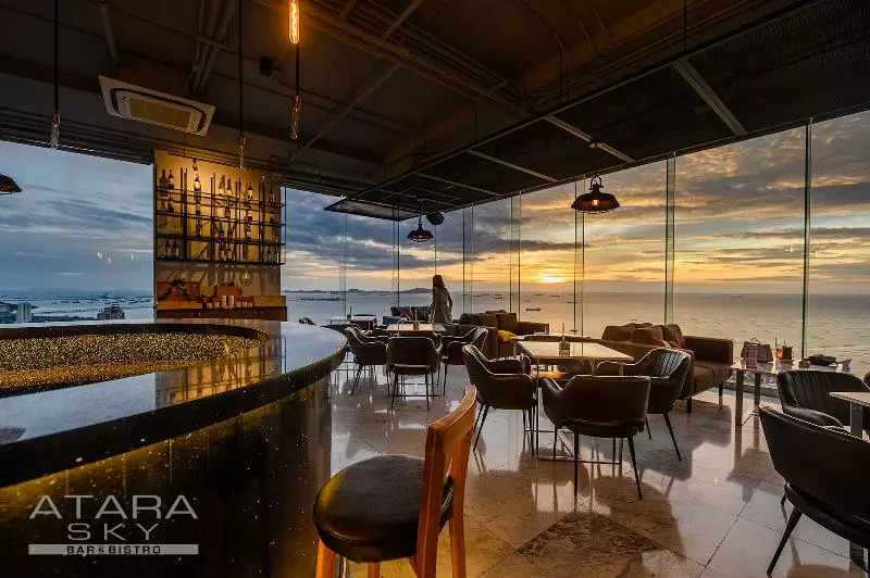 Oakwood Hotel & Residence Sriracha