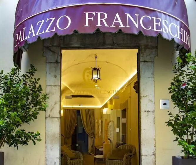 ホテル Palazzo Franceschini