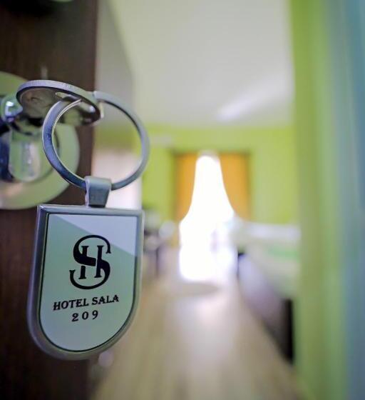 ホテル Sala