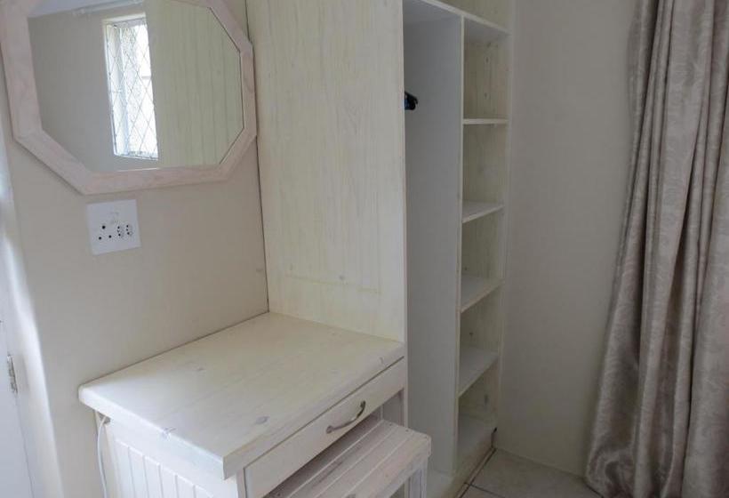 ホテル Applebee Guest Cottages